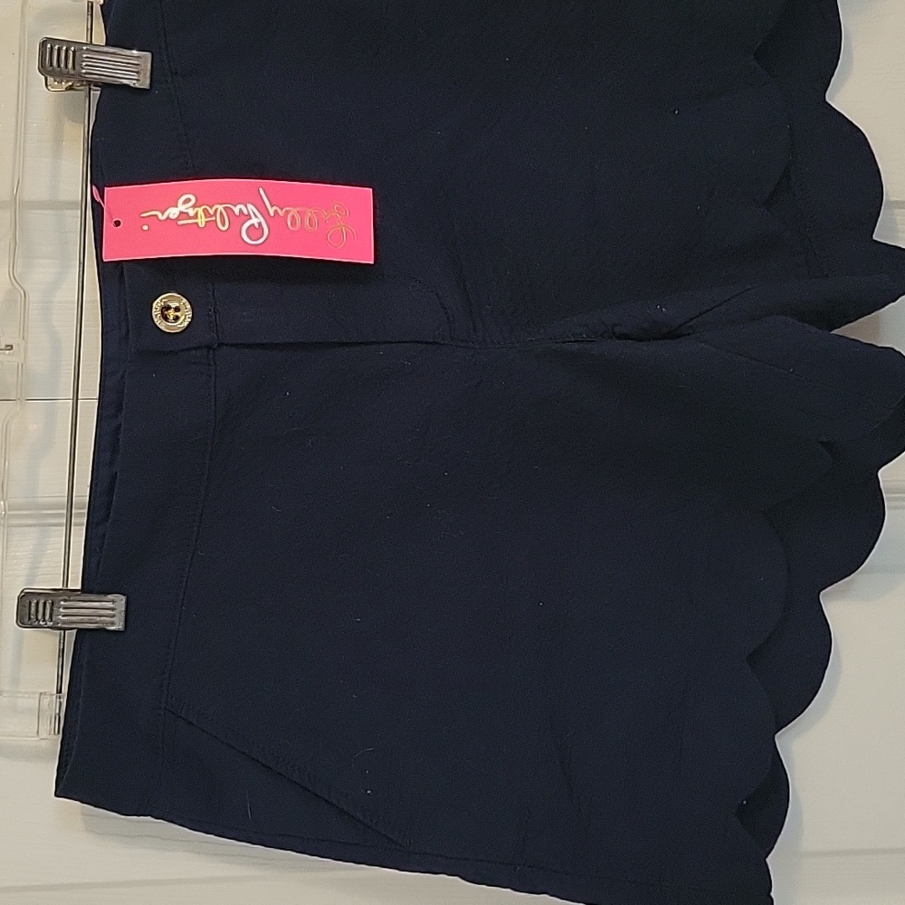 Womens navy blue size 10 shorts.